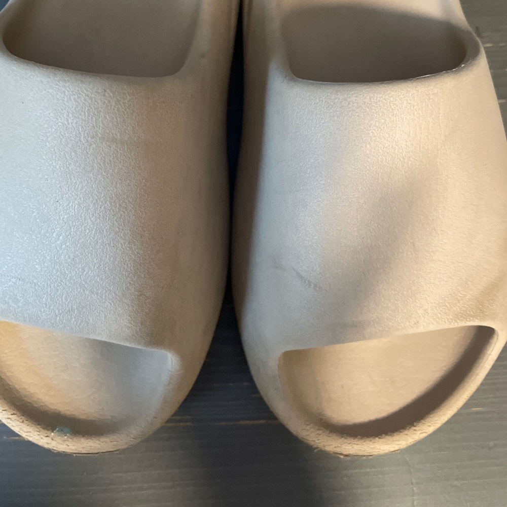 Yeezy Slides